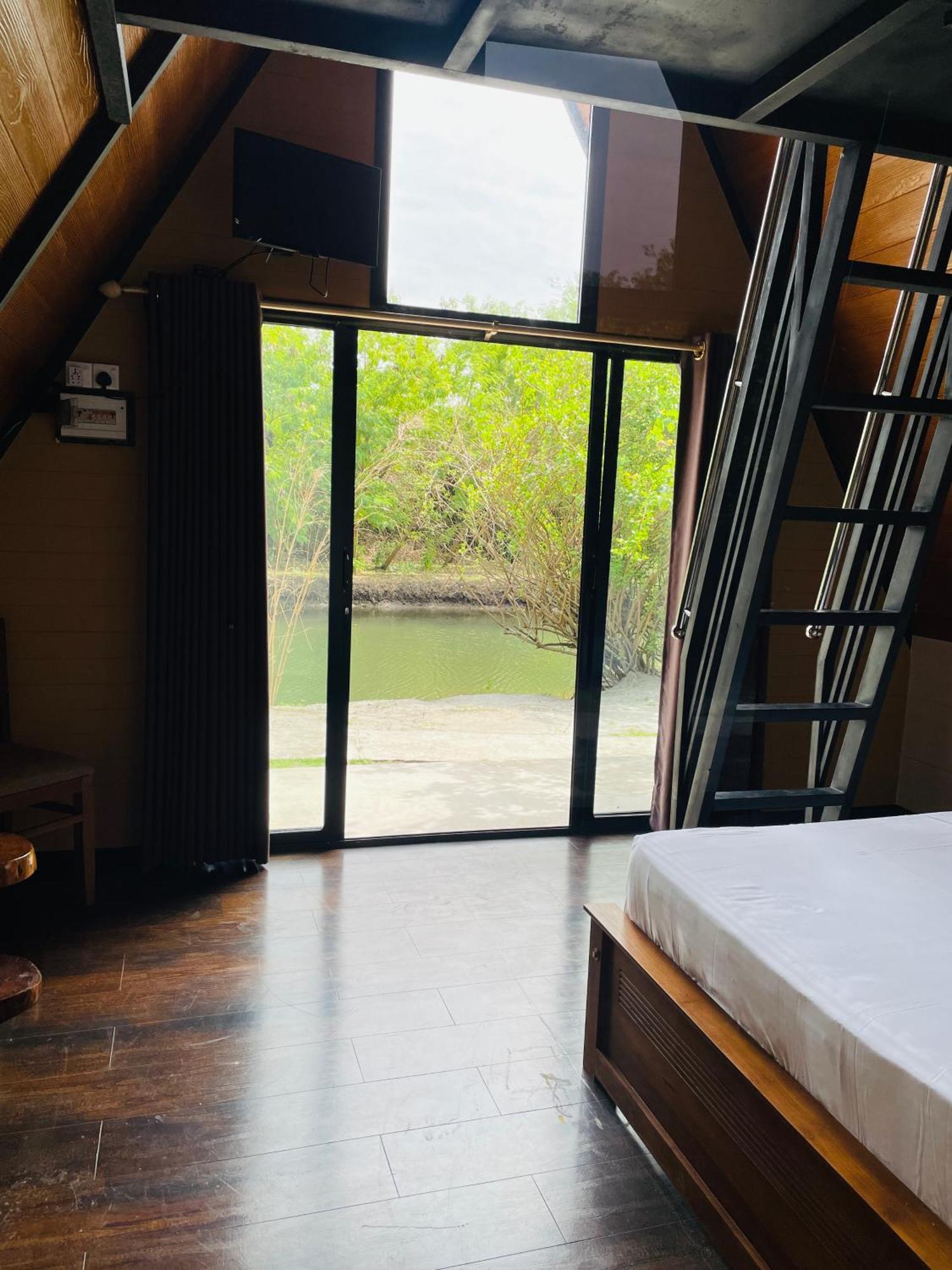 King'S Island Resort Negombo Buitenkant foto